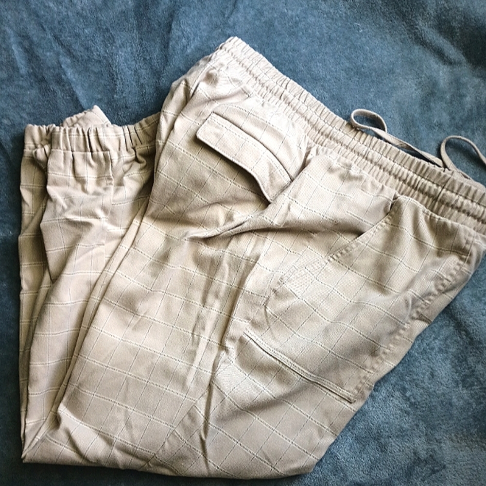 🌸Nine West Tan Joggers (L)